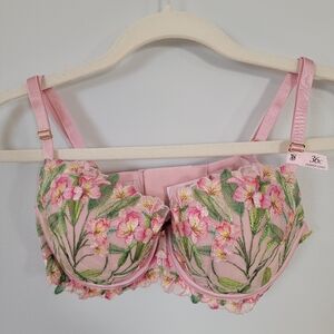 Victoria's Secret Pink Floral Embroidered Bra